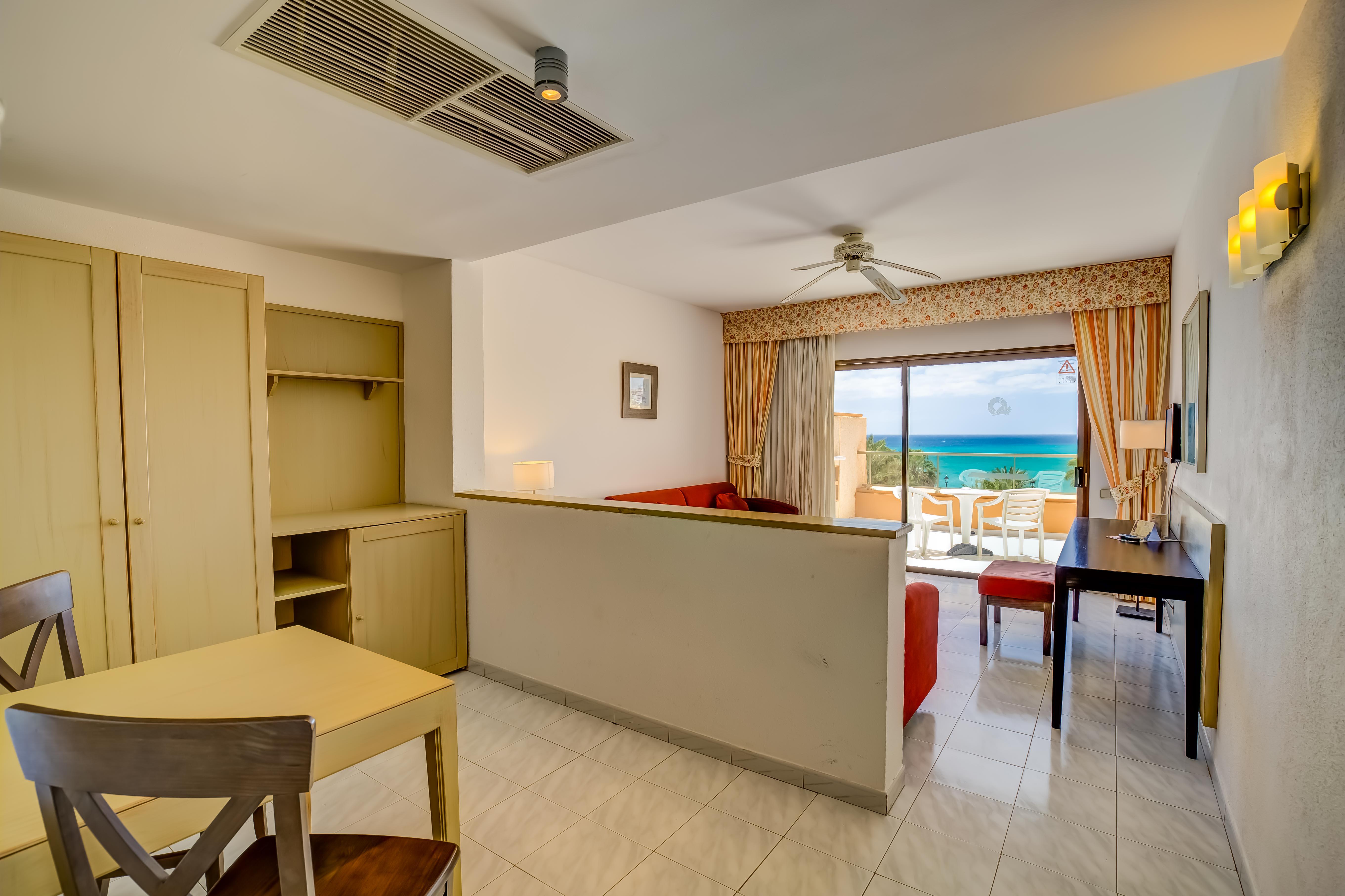 Sbh Taro Beach Hotel Коста Калма Екстериор снимка