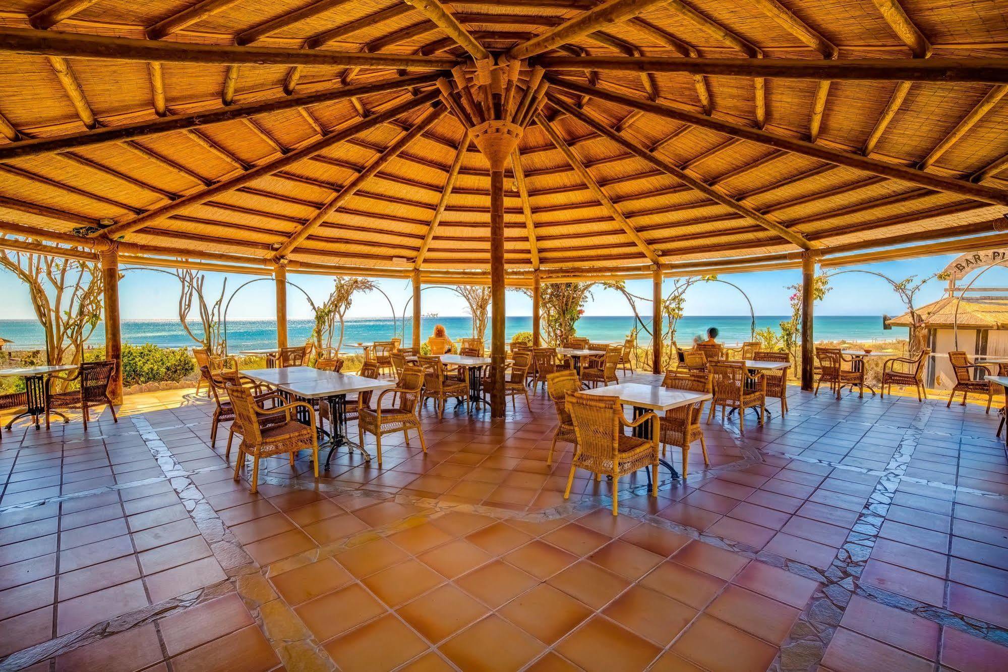 Sbh Taro Beach Hotel Коста Калма Екстериор снимка