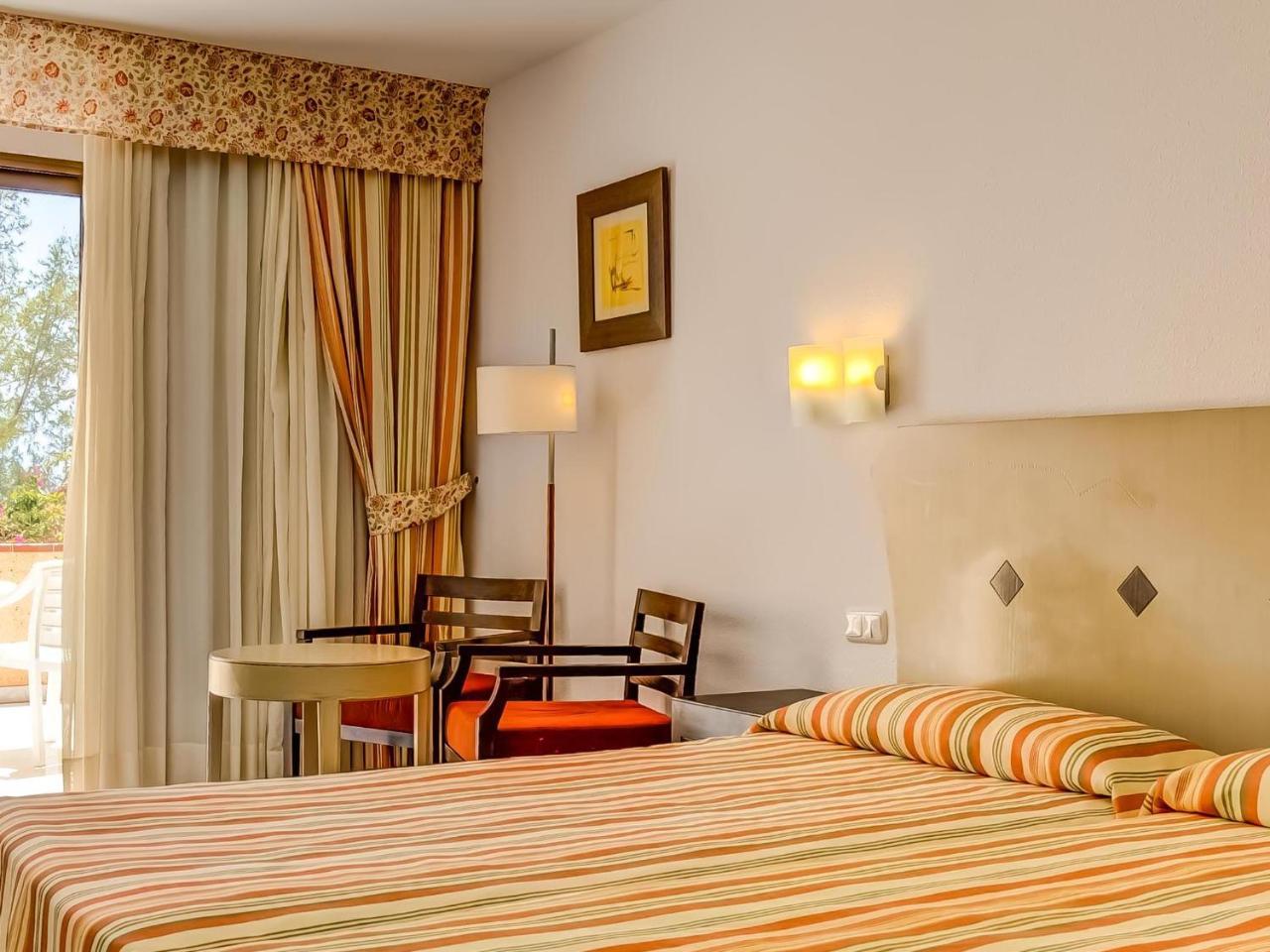 Sbh Taro Beach Hotel Коста Калма Екстериор снимка